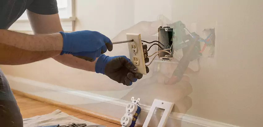 USB Outlet Replacement in Pea Ridge